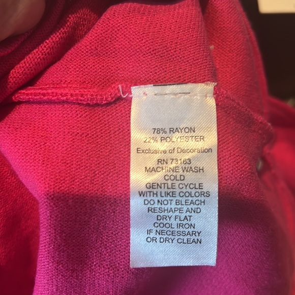 Cable & Gauge Hot Pink Knit long Cold Shoulder Sleeves Silver Embellishments - Picture 8 of 9